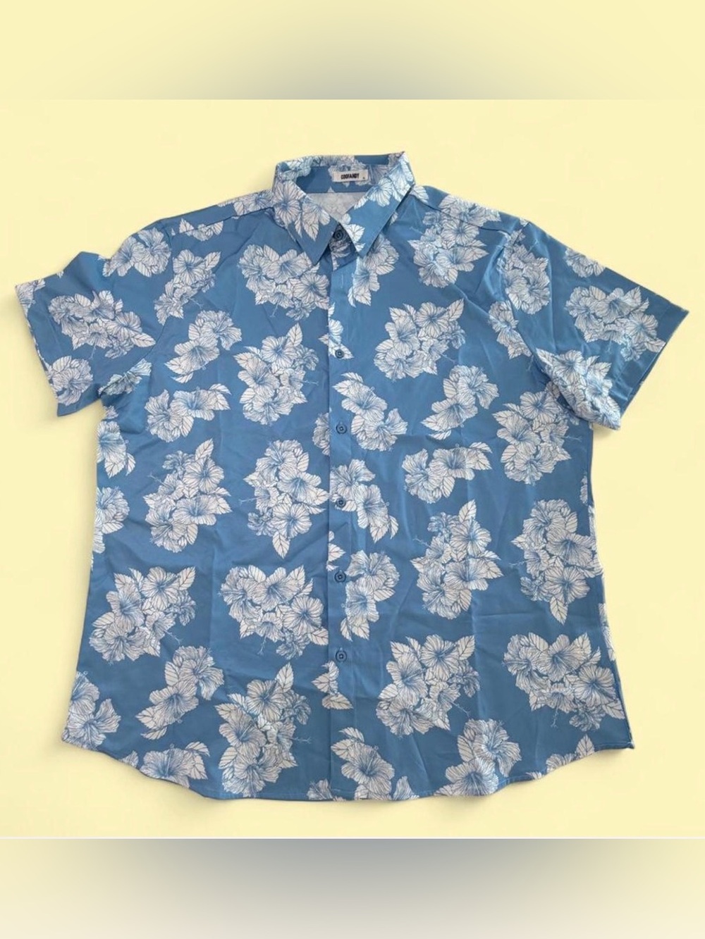 Coofandy Men's Blue Floral Short-Sleeve Button-Up Shirt.